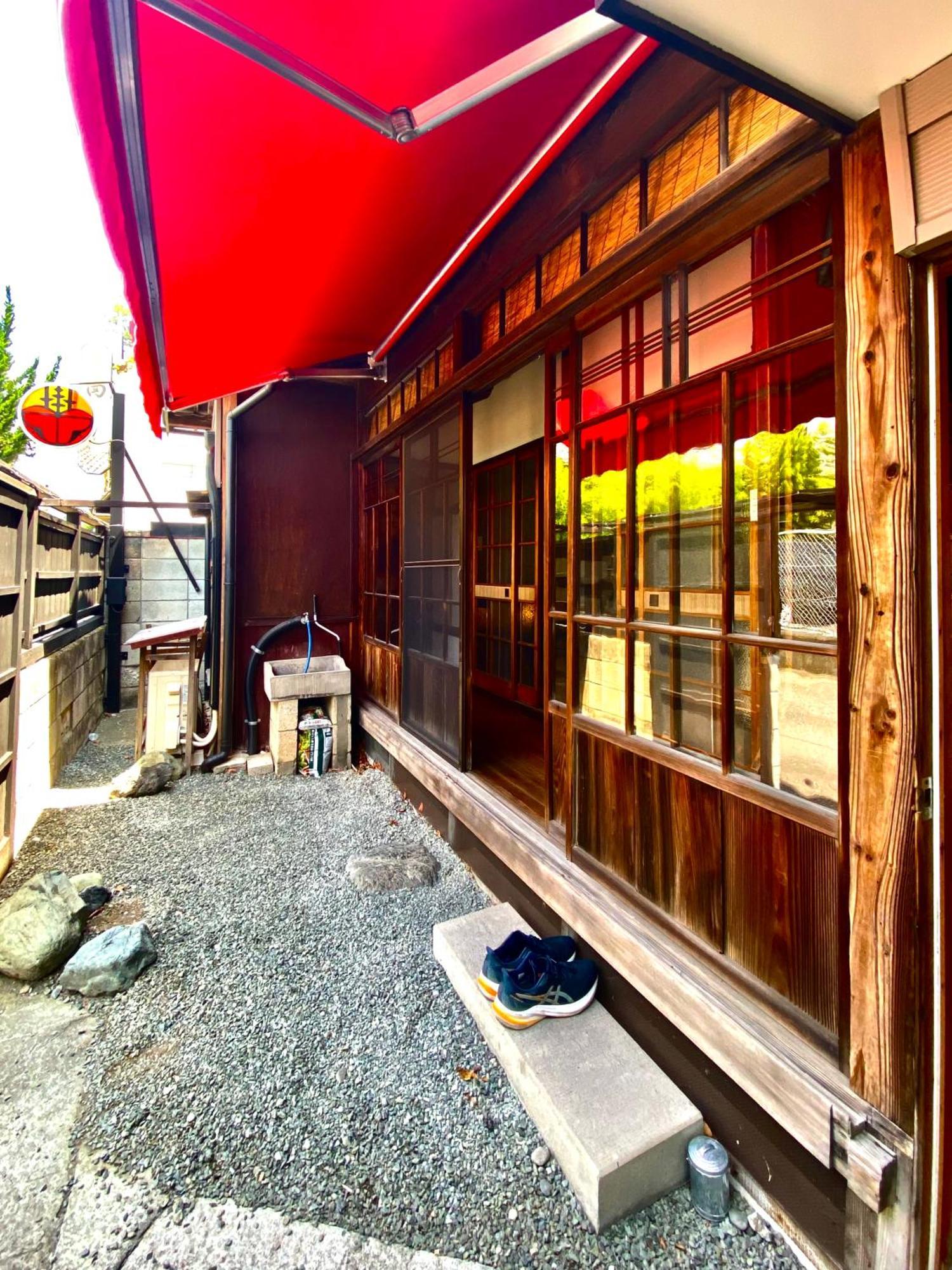 Okiya Guest House & Tapas Bar Kiryu ภายนอก รูปภาพ